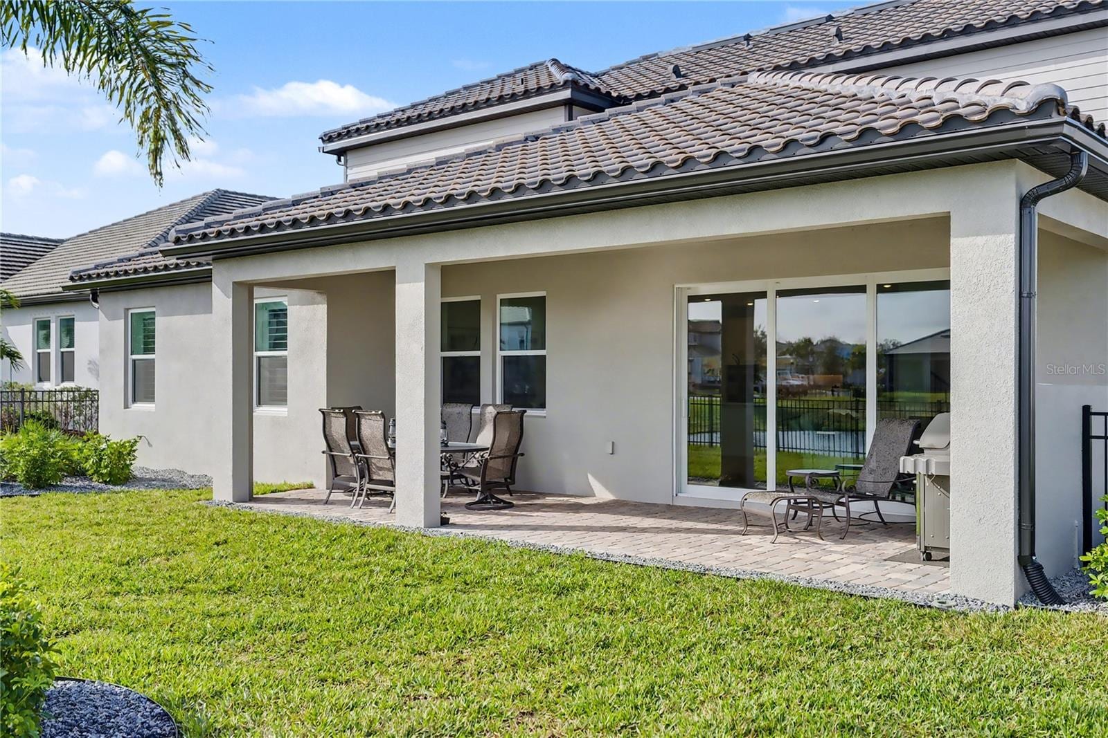 4811 Honey Dew Ln photo 3