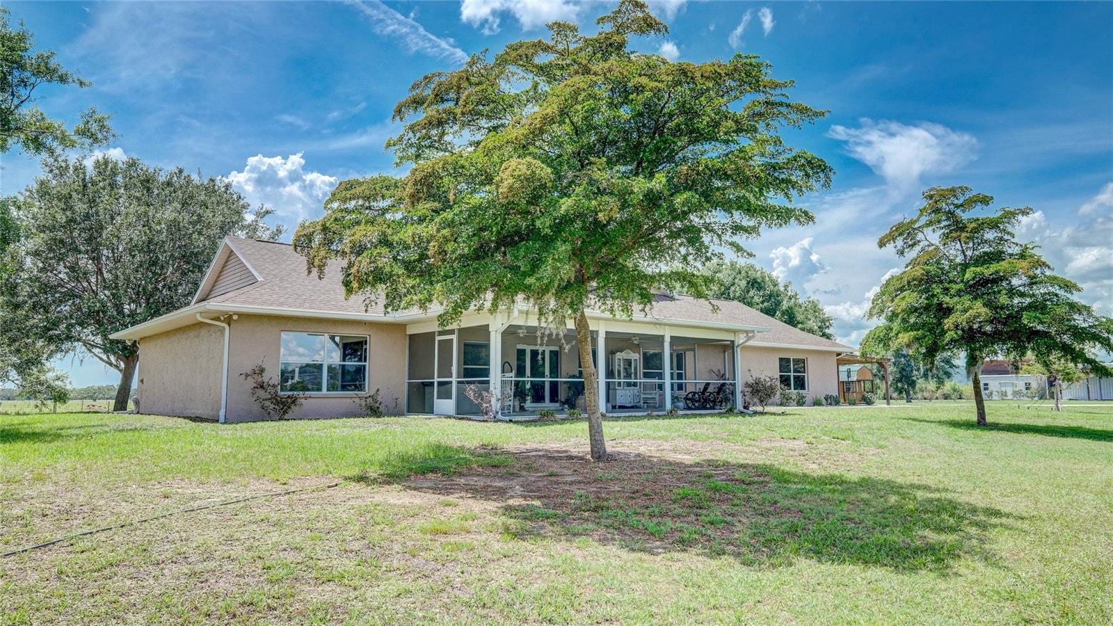 560 Oakford Rd photo 5