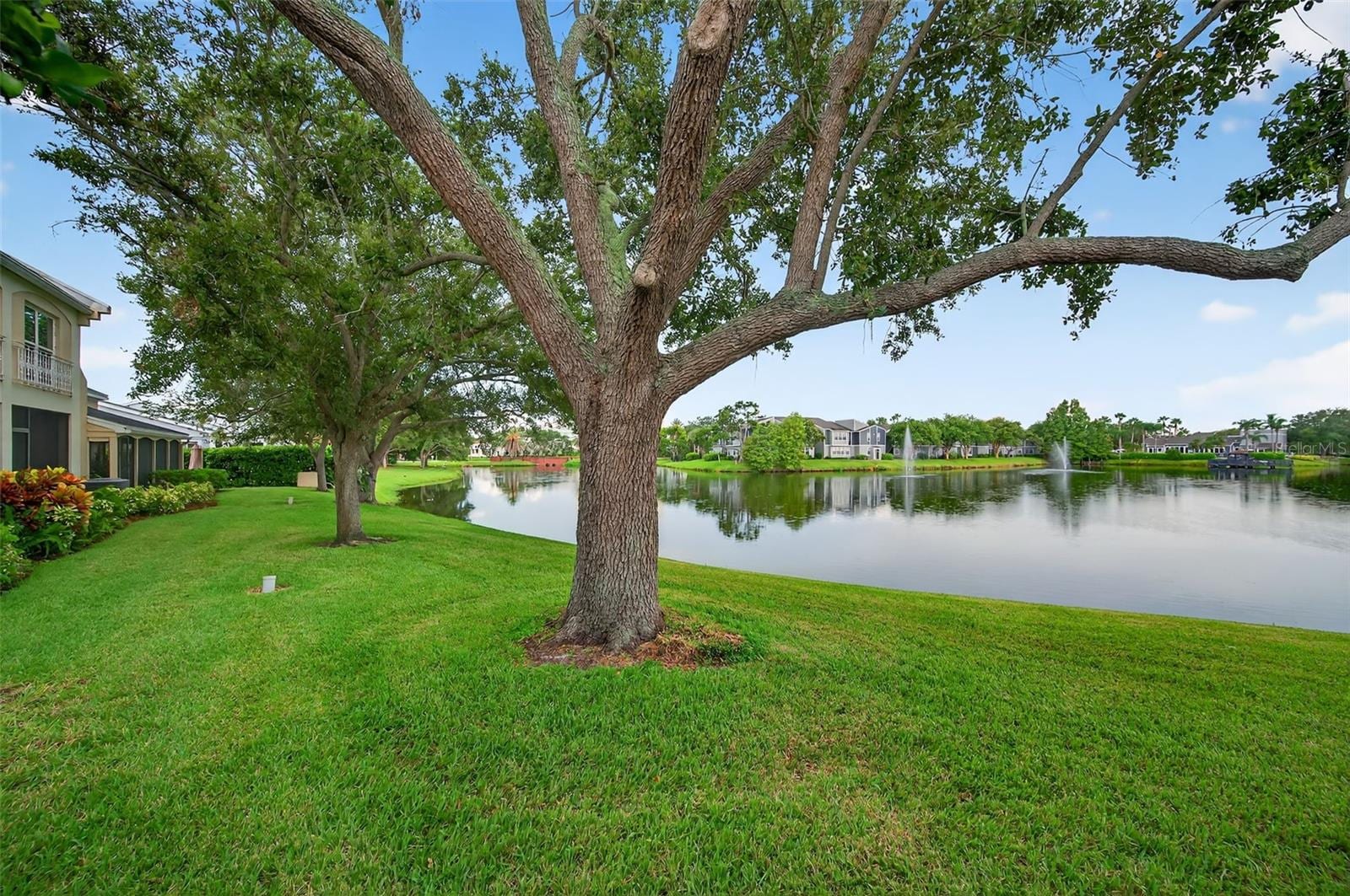 13734 Marseilles CT photo 2