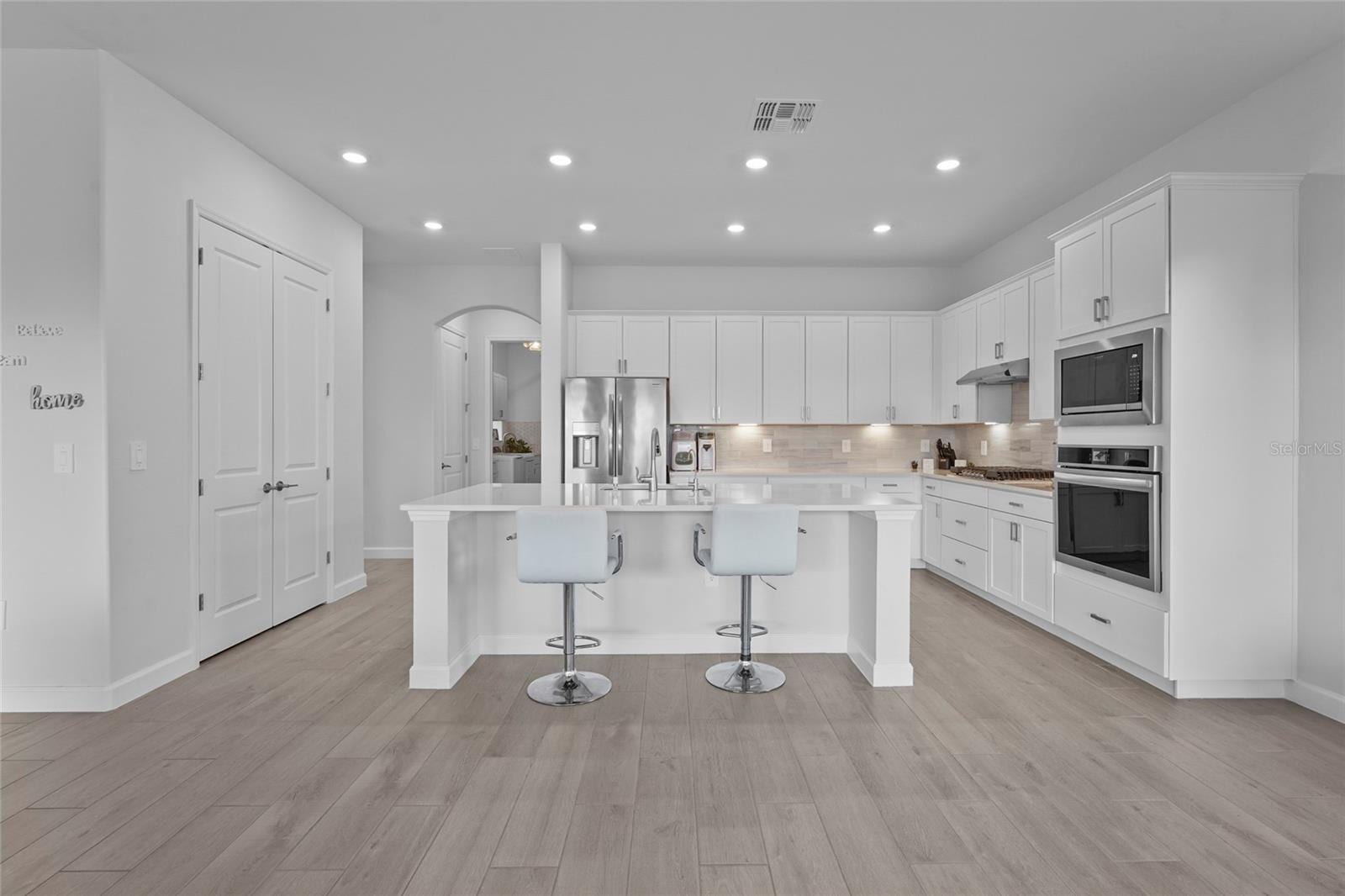 15330 Golden Beam Pl photo 5