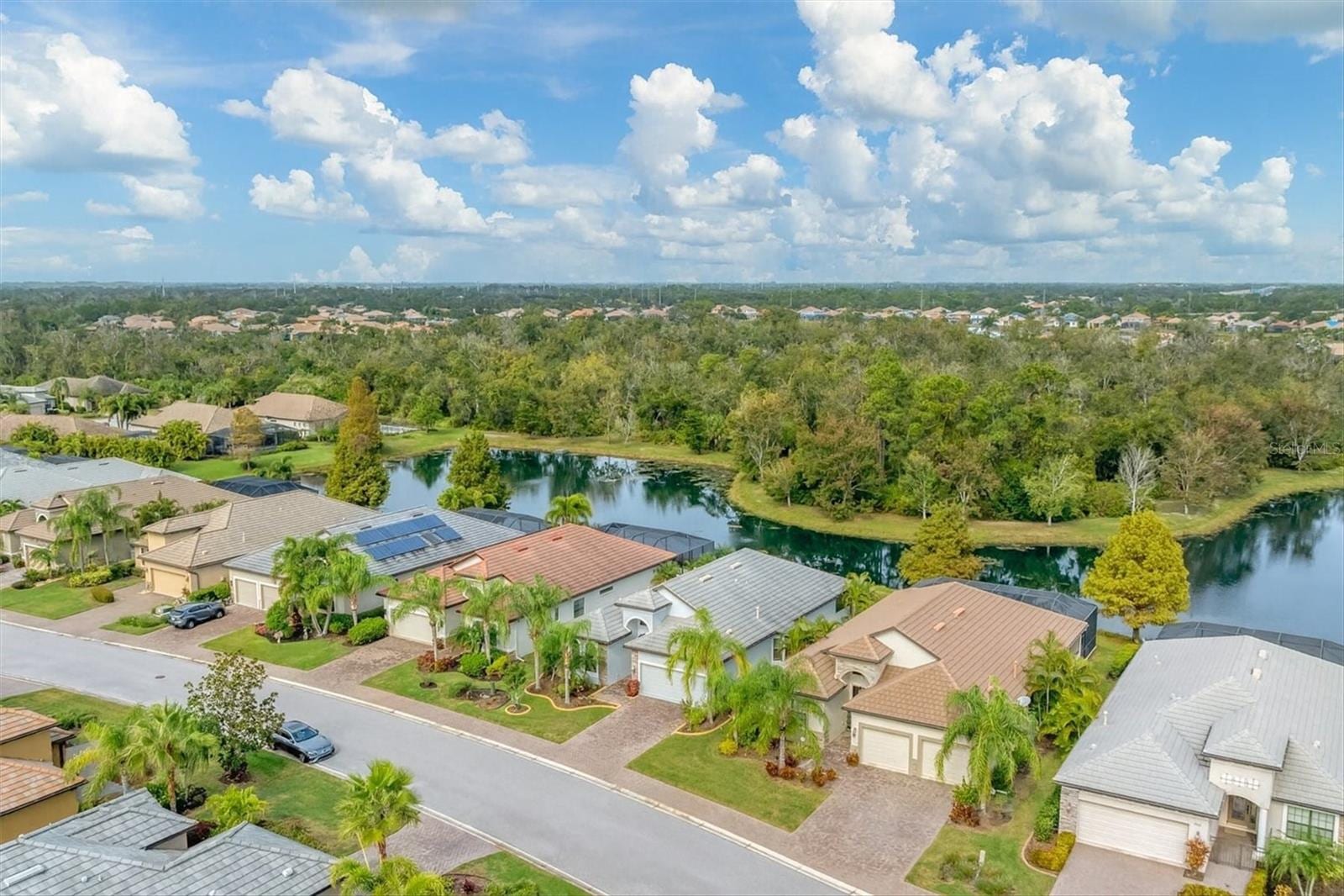 7909 Rio Bella Pl photo 3