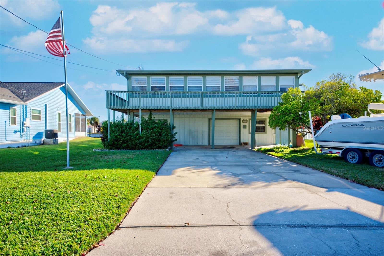 3358 Minnow Creek Dr photo 4