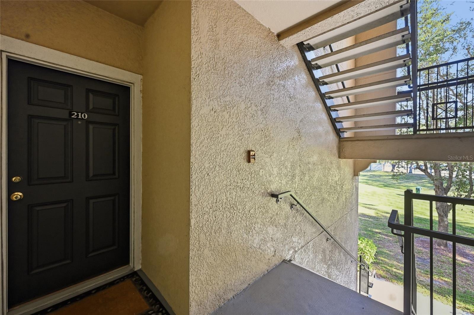5122 Northridge Rd #210 photo 3