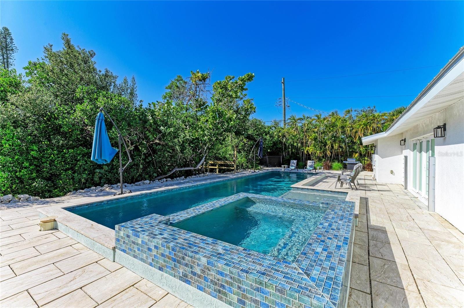 115 Los Cedros Dr photo 5
