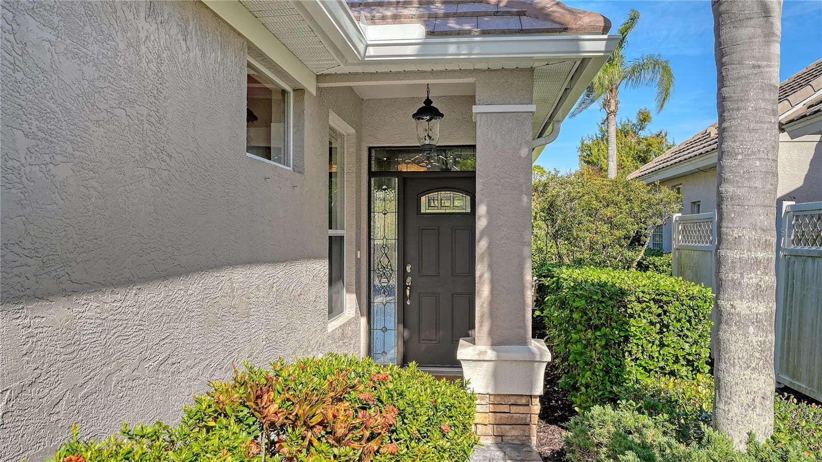 6519 Oakland Hills Dr photo 3