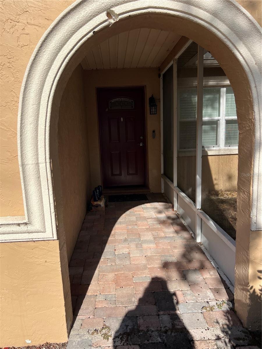 2441 Dustin Cir photo 4
