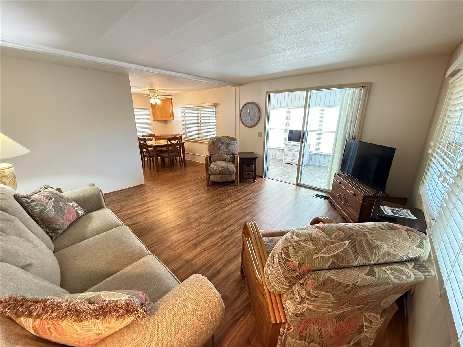 539 Mount Piney Ave NE #689 photo 2