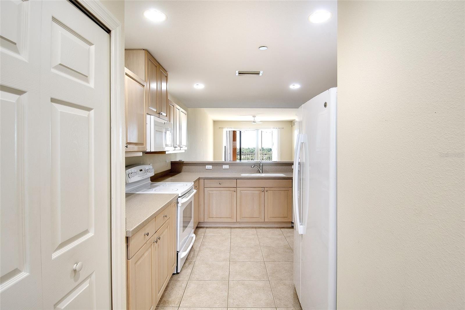 1921 Monte Carlo Dr #603 photo 5
