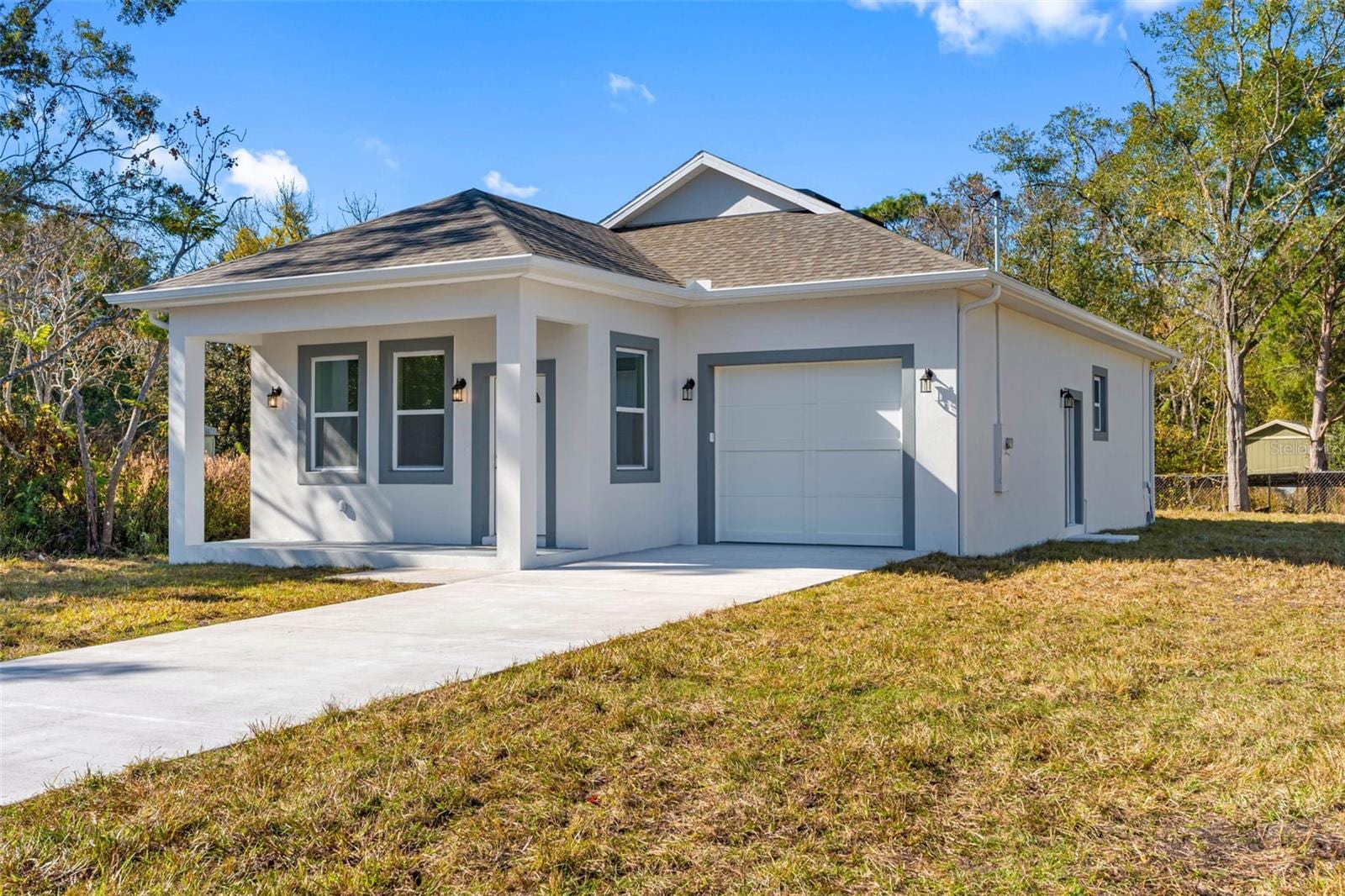 10247 Lake Dr photo 2
