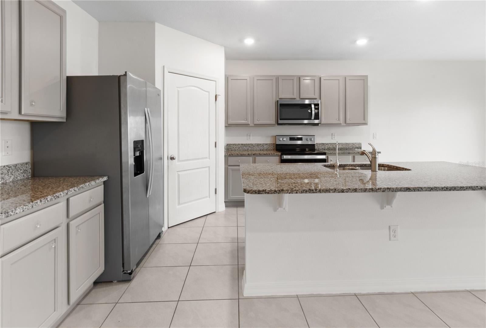 2651 Grandbury Grove Rd photo 4