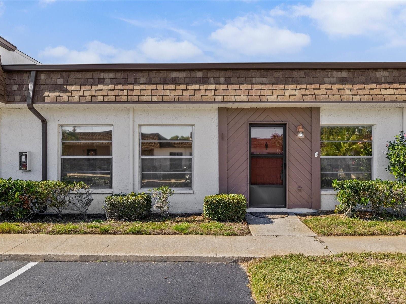6037 Chesham Dr #7 photo 2