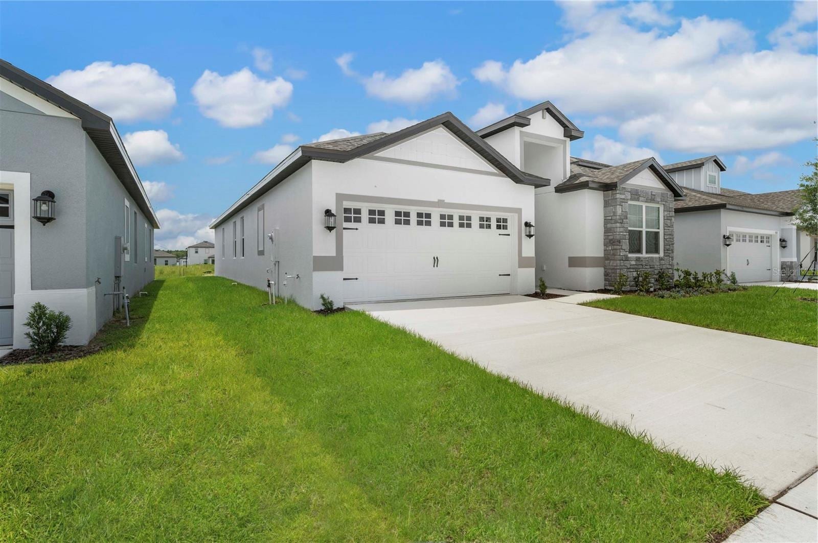 3360 Chinotto Dr photo 2
