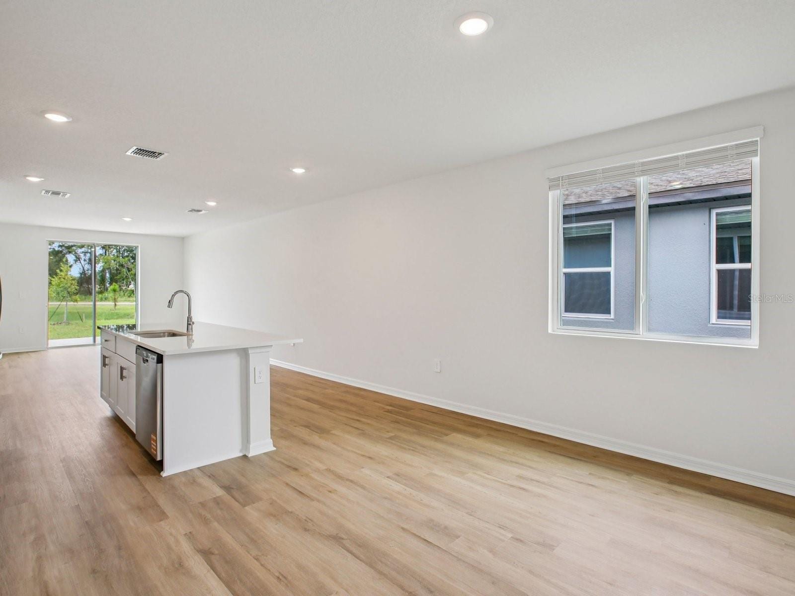 7488 Mia Vine Dr photo 5