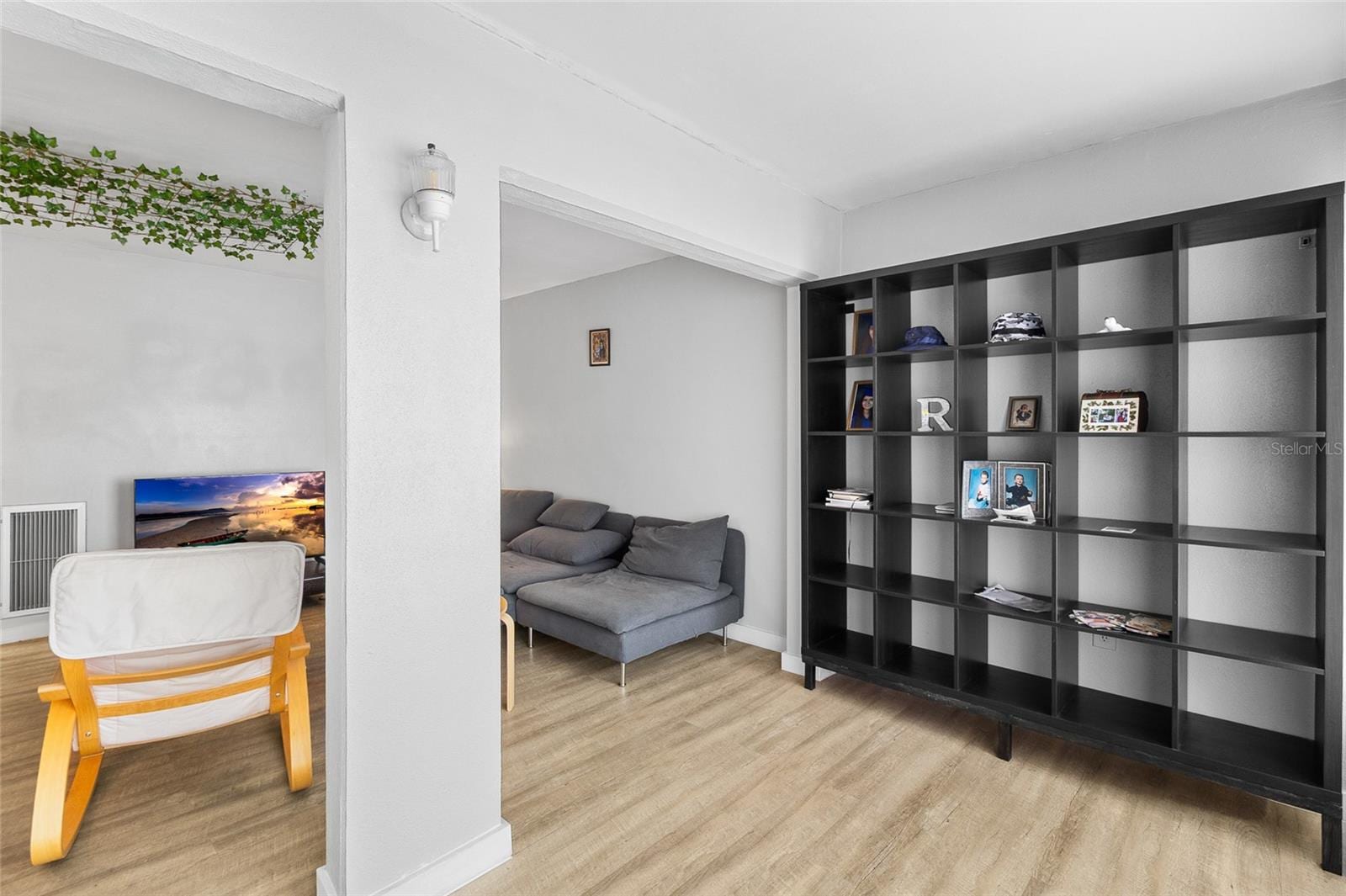 1221 Drew St #B3 photo 4