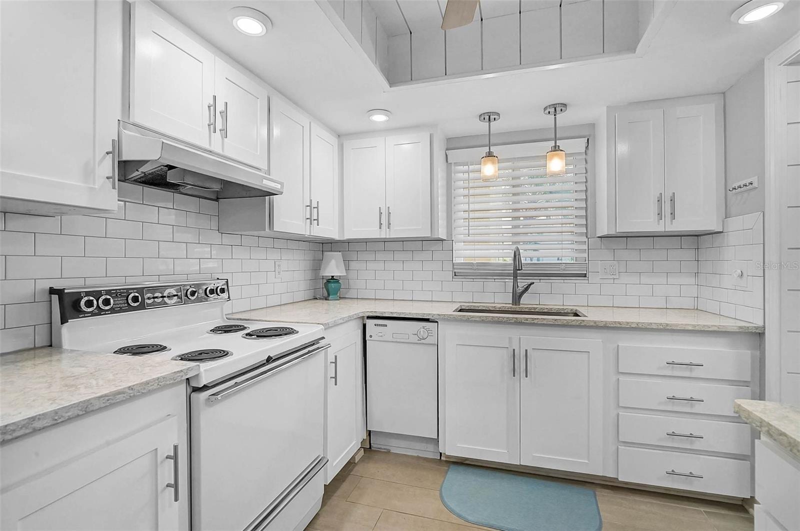 3585 Lake Bayshore Dr #J-301 photo 4