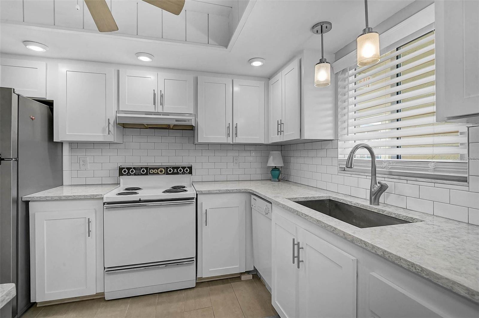 3585 Lake Bayshore Dr #J-301 photo 5