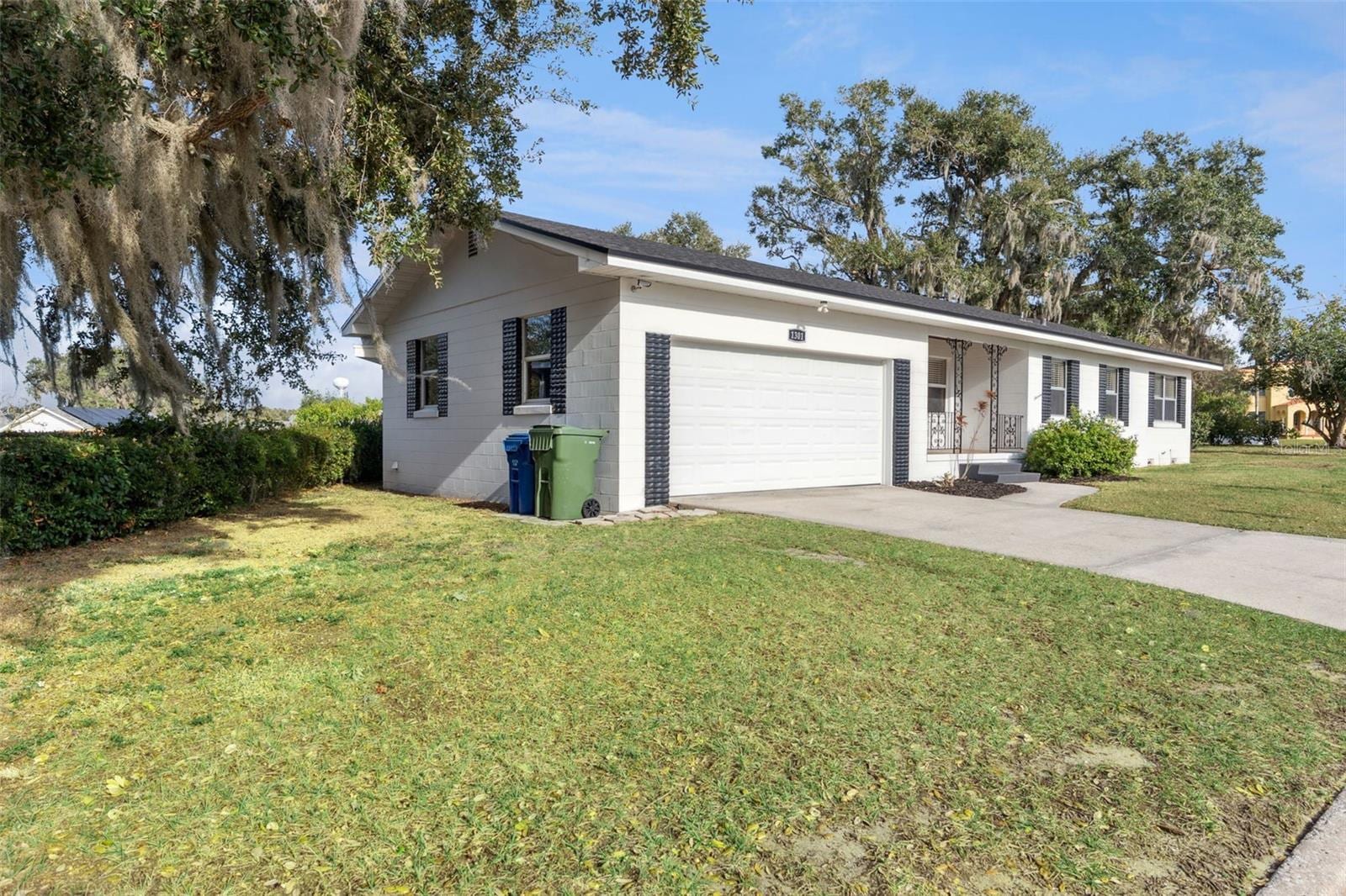 1301 Evalyn Dr SE photo 3