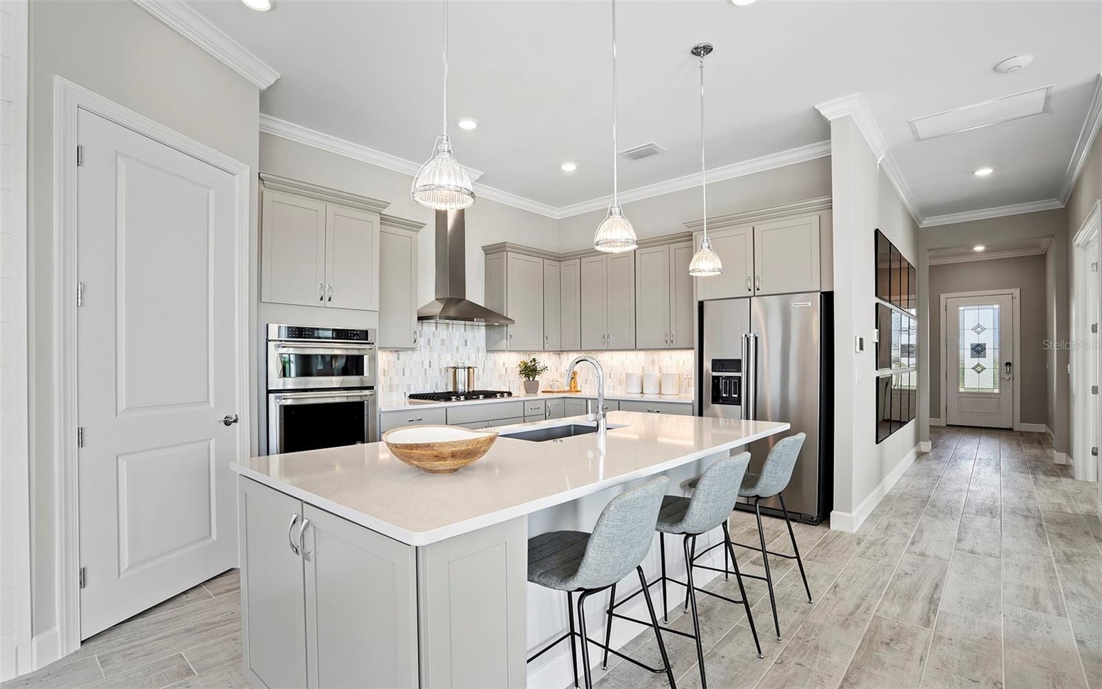 7452 Summer CT photo 3