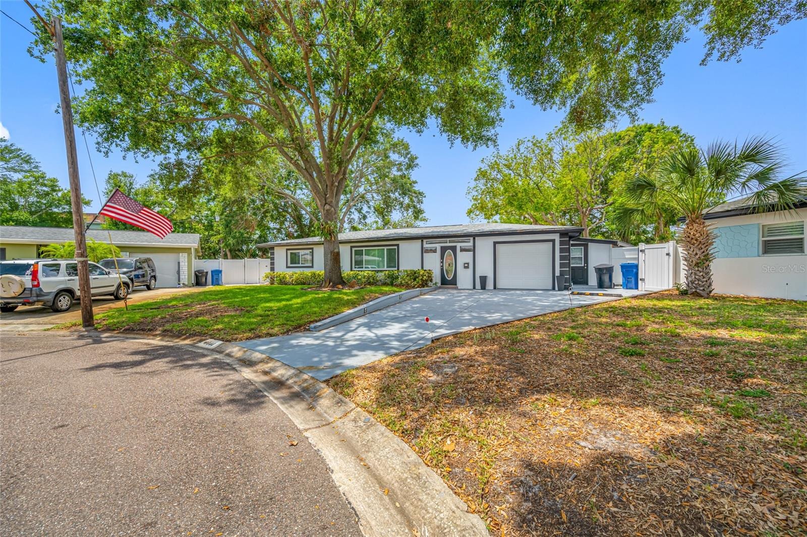 8444 8th Way N photo 3