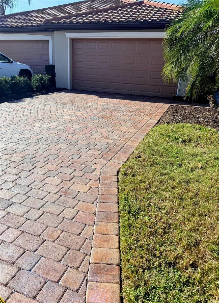 6650 Willowshire Way photo 3