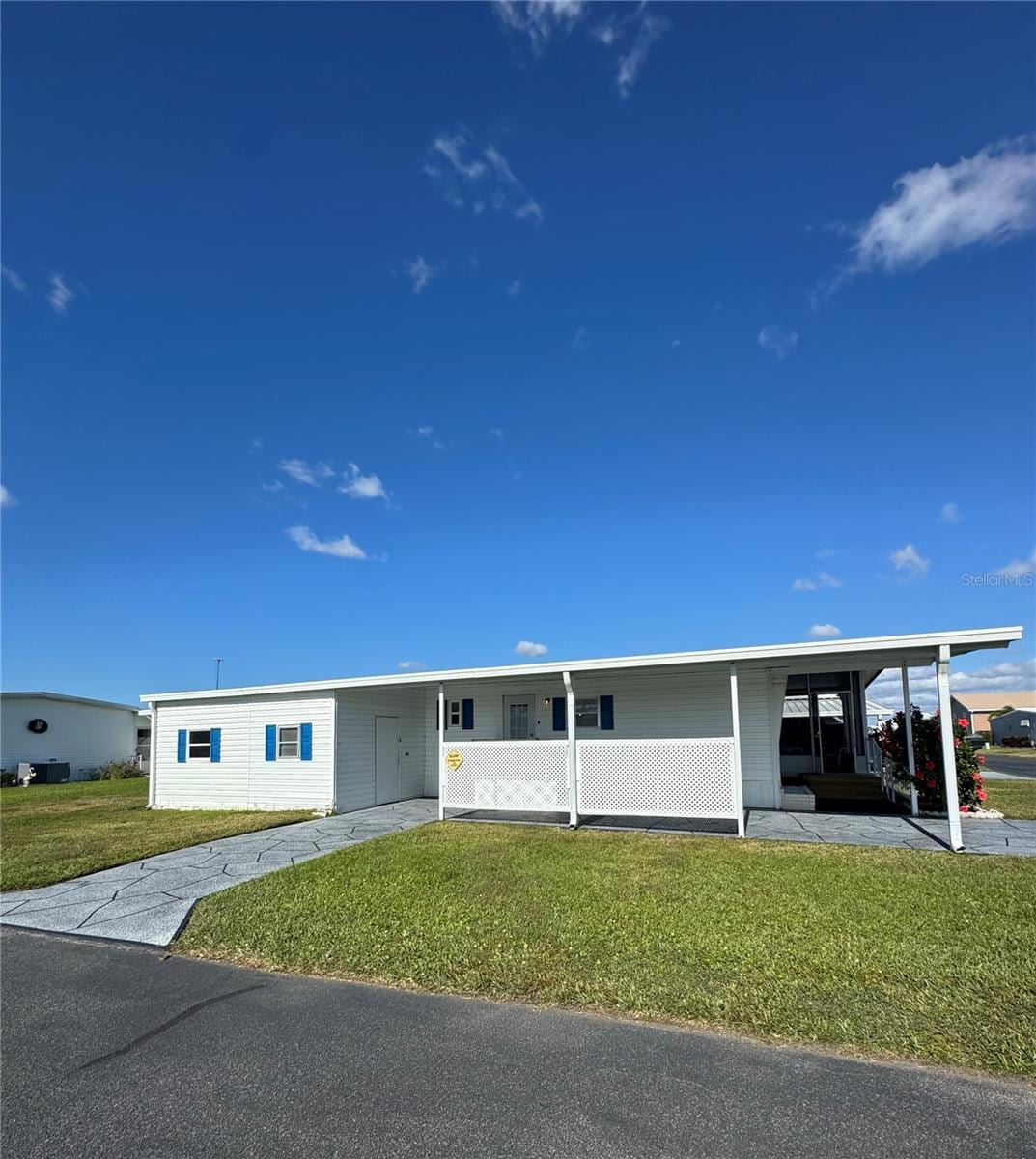 320 Aloha Dr photo 4