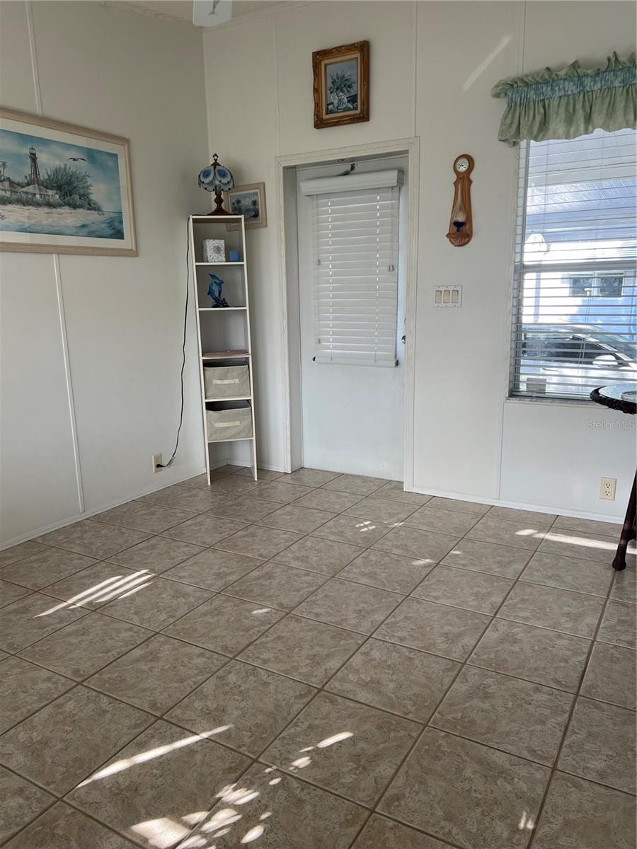 6236 Knotty Pine Dr SE photo 4