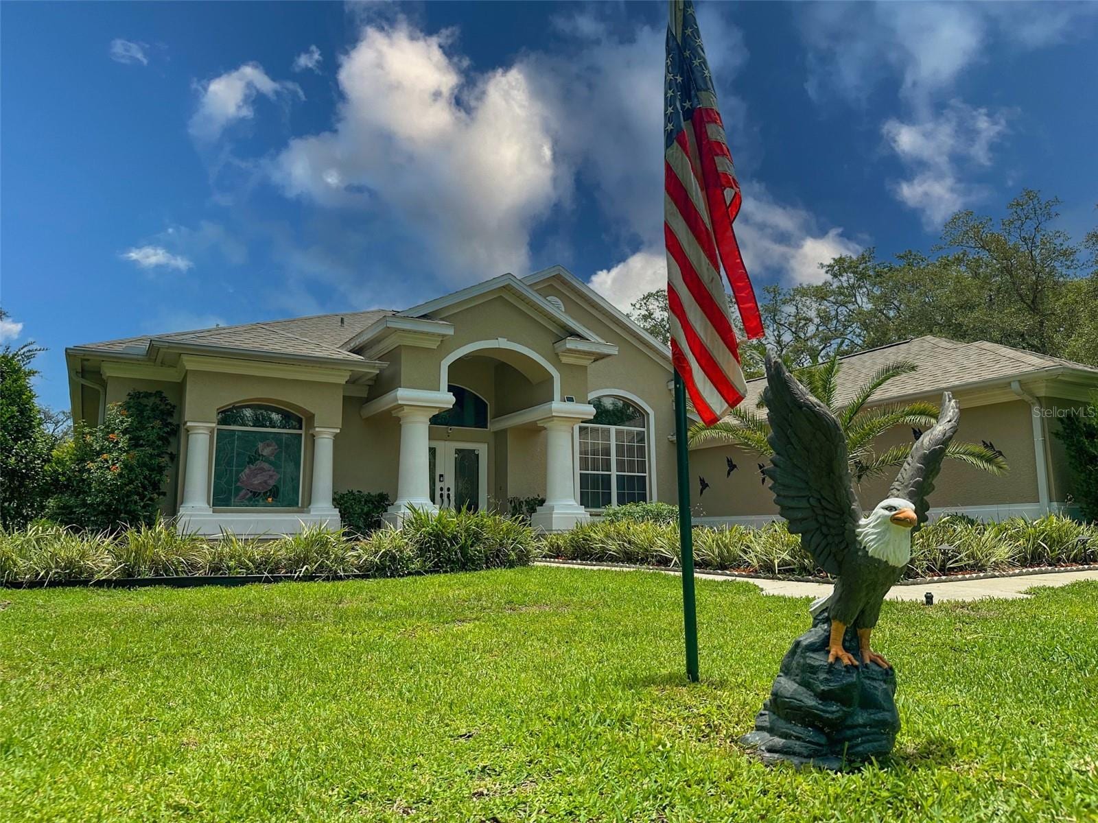 13807 Eagles Rock CT photo 2