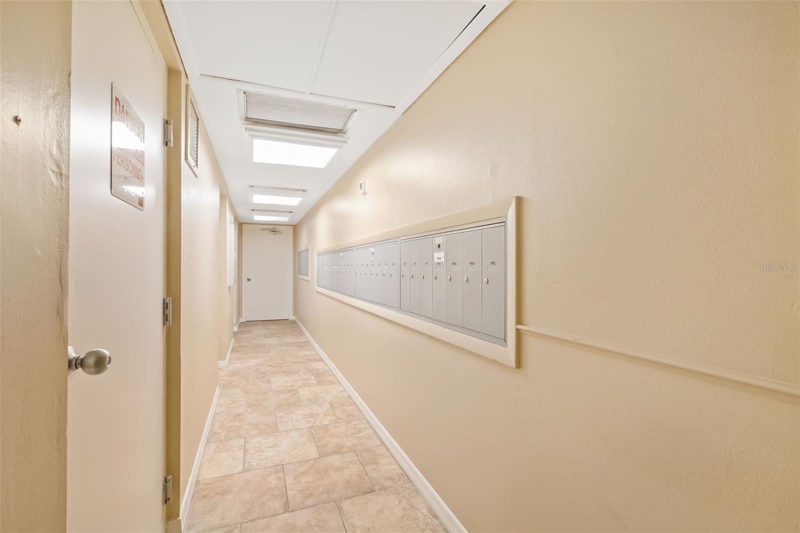 7461 W Country Club Dr #404 photo 5
