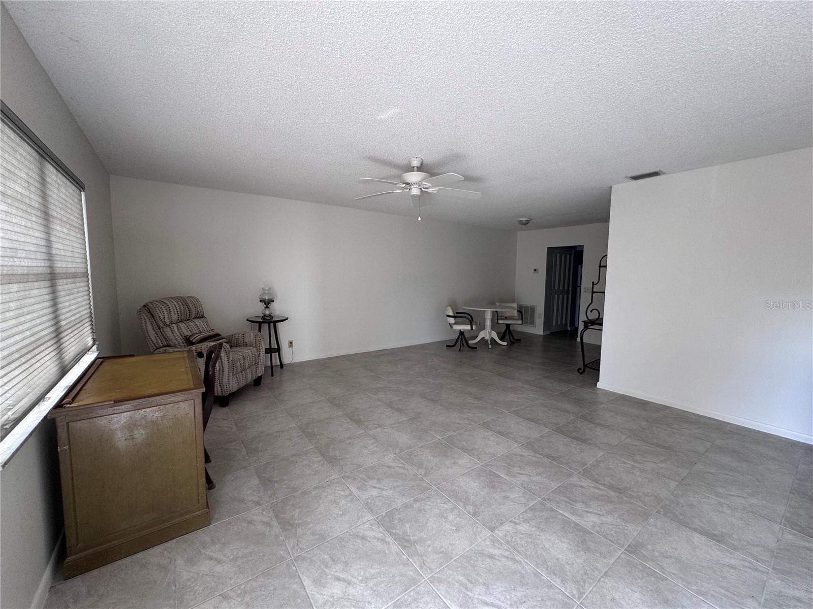 100 El Camino Dr #111 photo 4