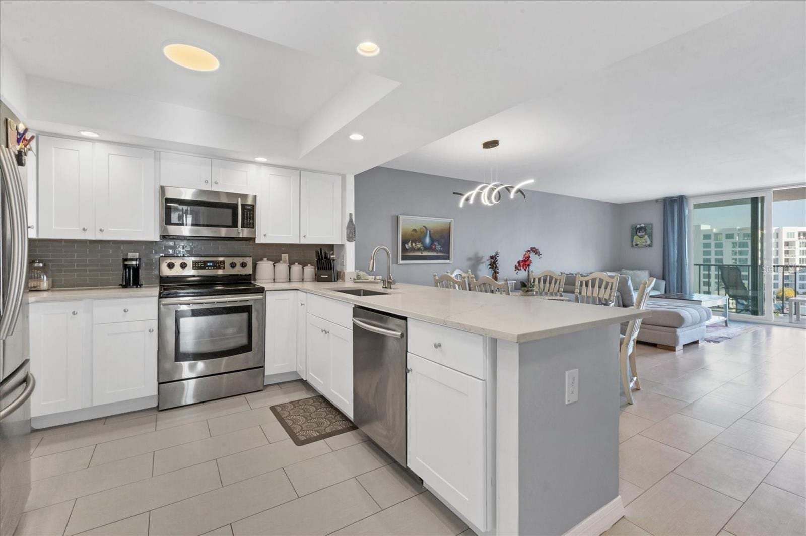 101 S Gulfstream Ave #15E photo 3