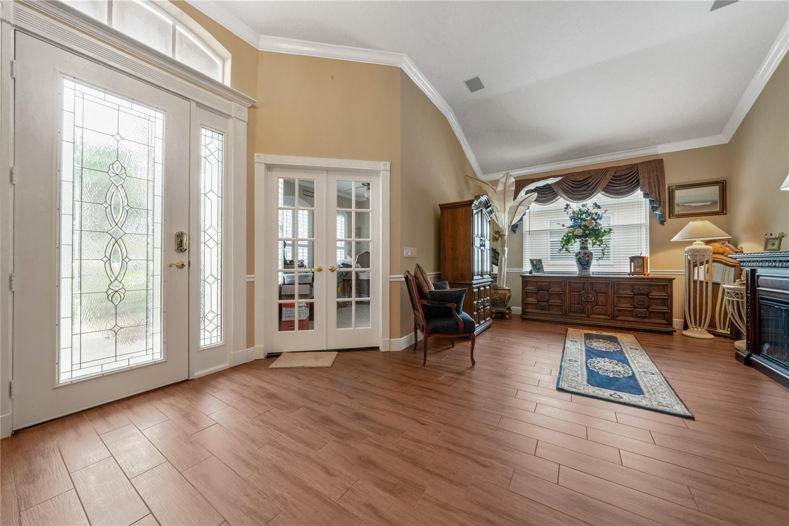 11610 Grove Arcade Dr photo 4