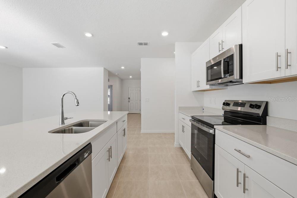 13673 Tropical Breeze Way photo 4