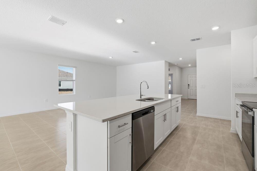 13673 Tropical Breeze Way photo 5