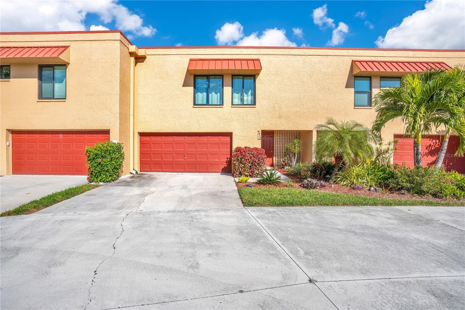 4013 Catalina Dr #4013 photo 2
