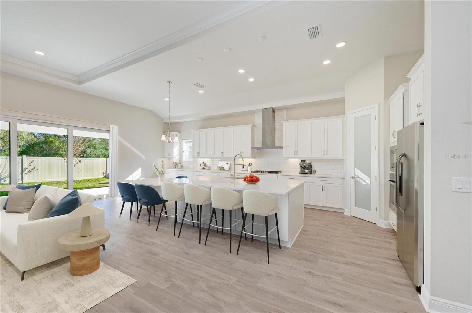13068 Homestead Ln photo 2
