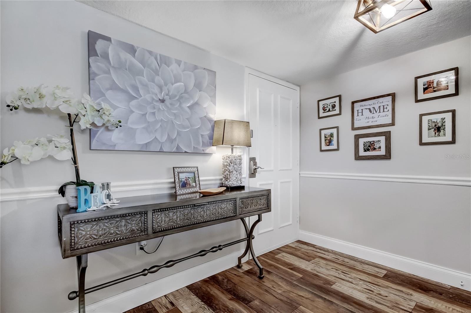 644 Island Way #101 photo 3