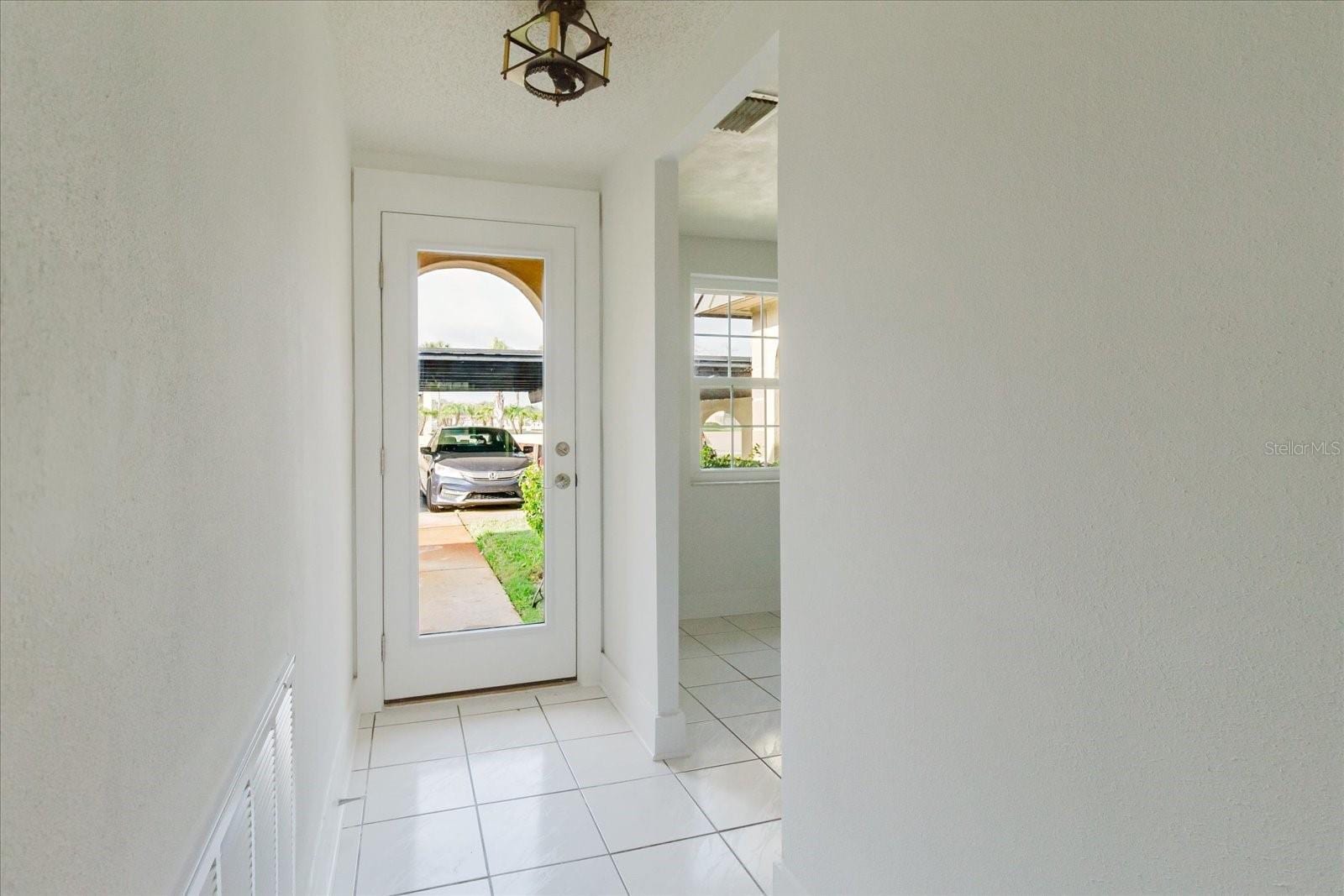 4235 Stratford Dr #NA photo 3