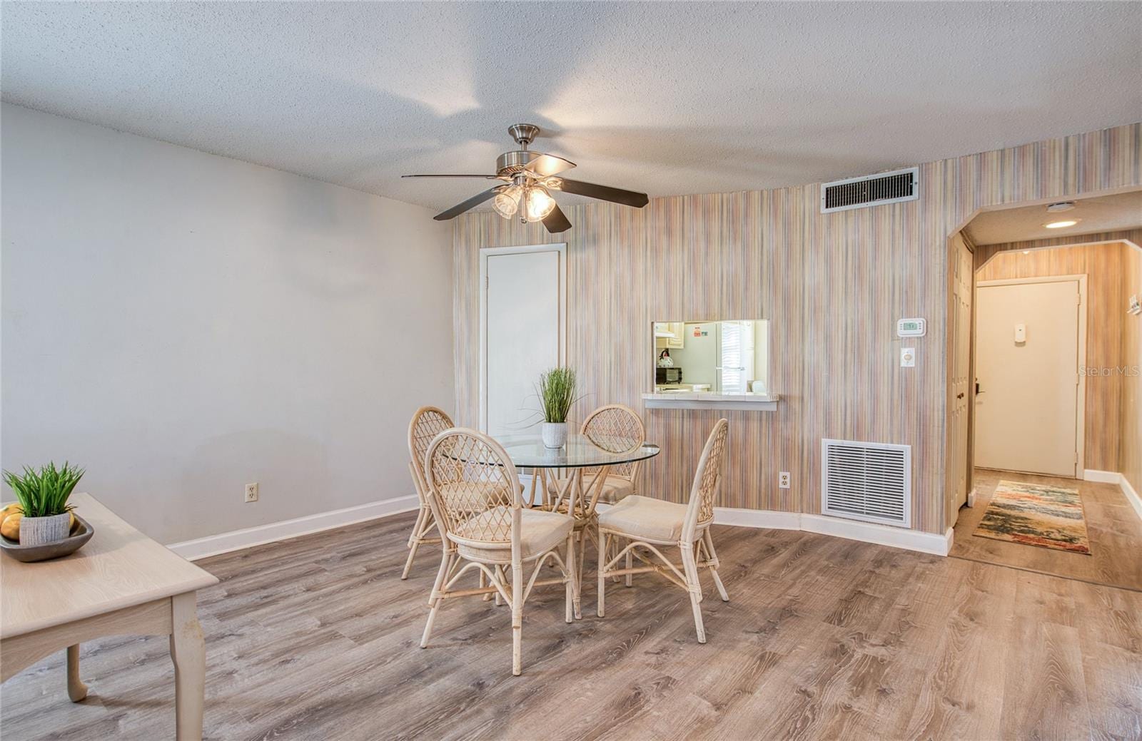 2206 Cordova Grn photo 3
