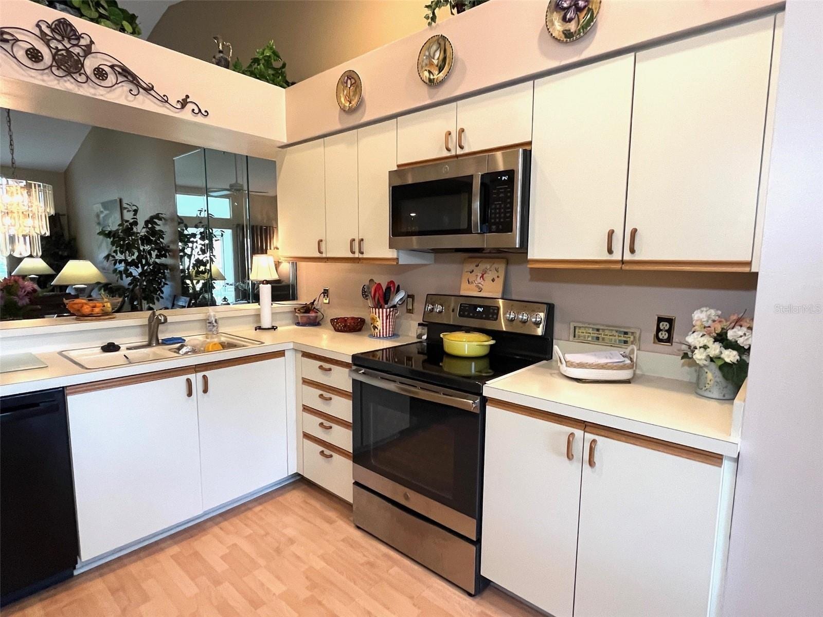 6713 Stone River Rd #203 photo 4