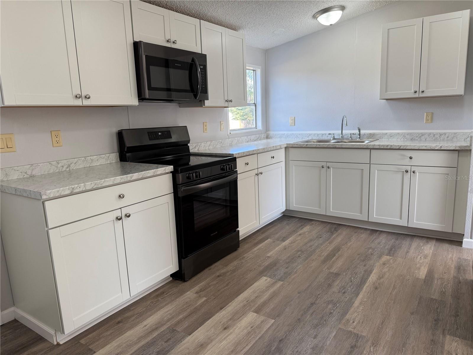 5123 Rock Dove Loop photo 4
