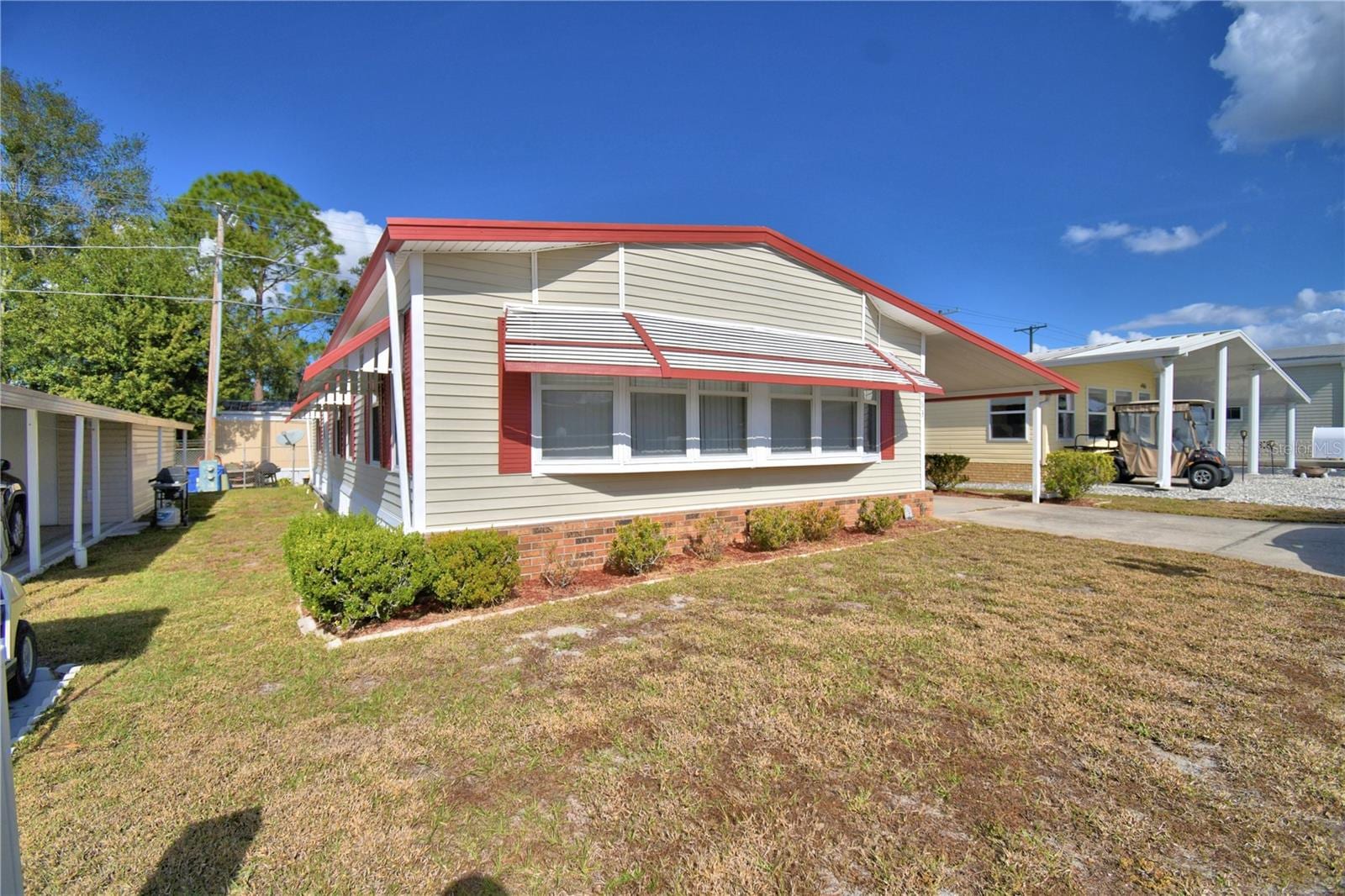 4063 Rolling Oaks Dr photo 4