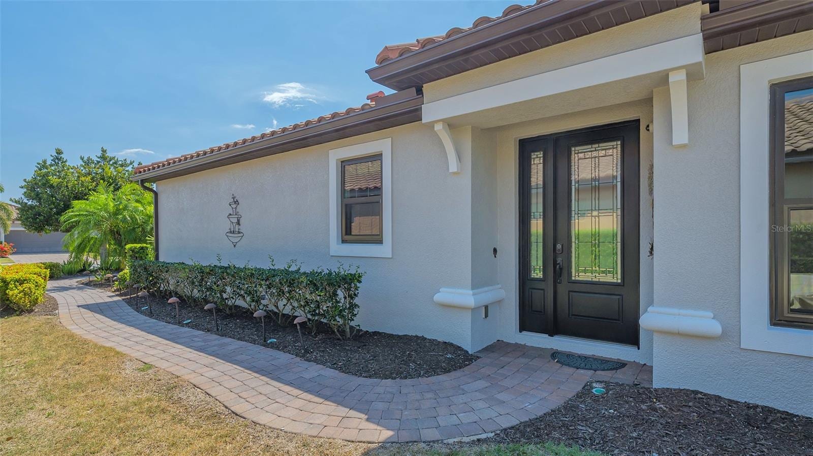 5352 Vaccaro CT photo 3