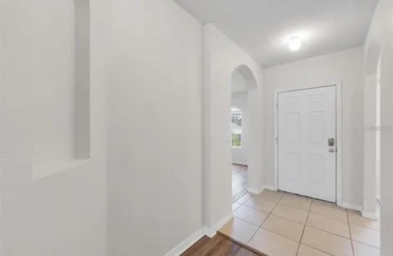 724 Lake Cummings Blvd photo 4