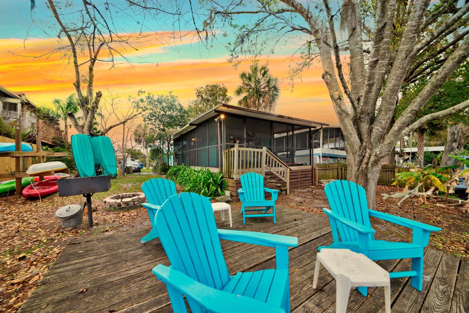 6427 W Richard Dr photo 3