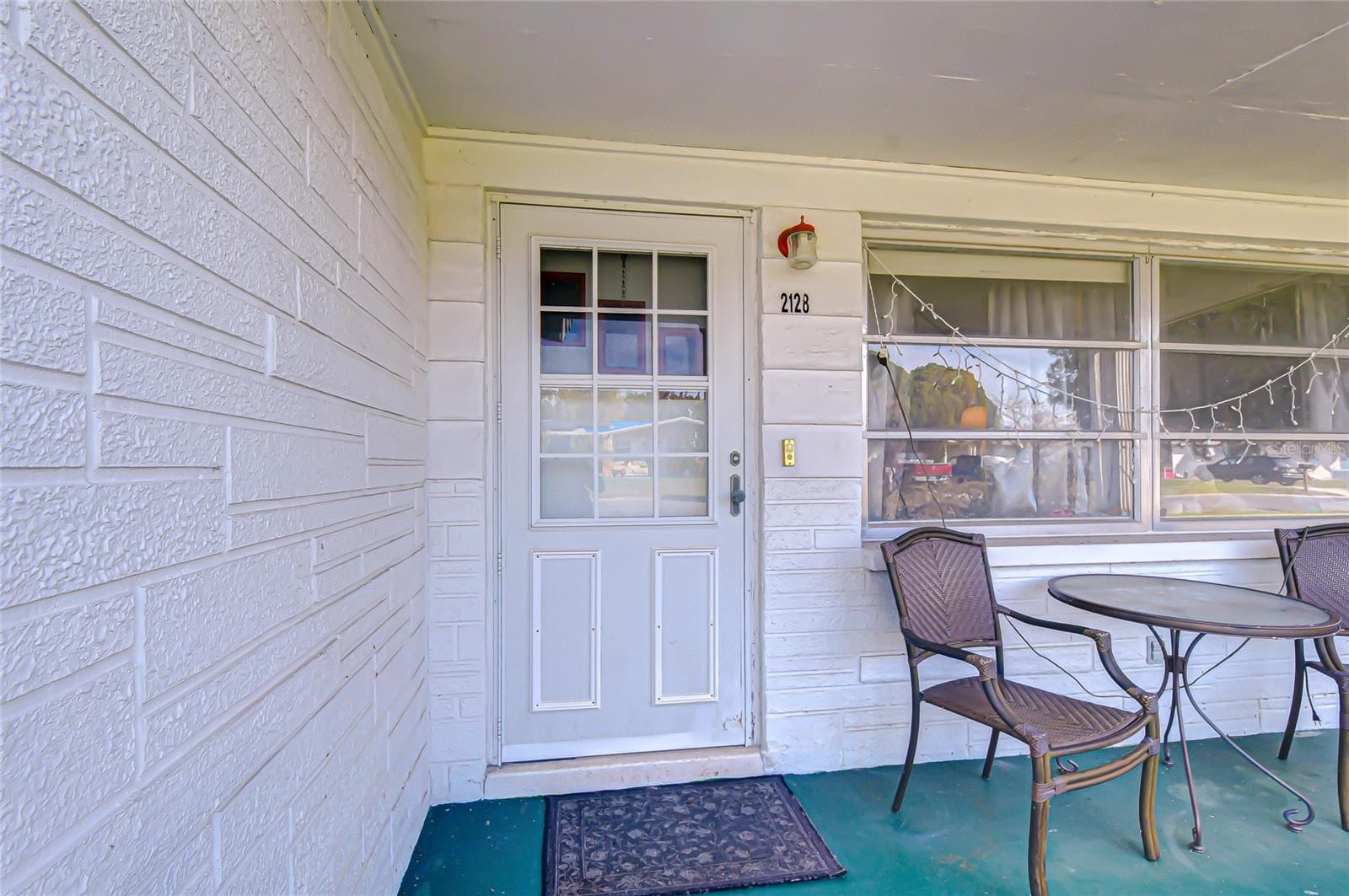 2128 Shannon Dr photo 3