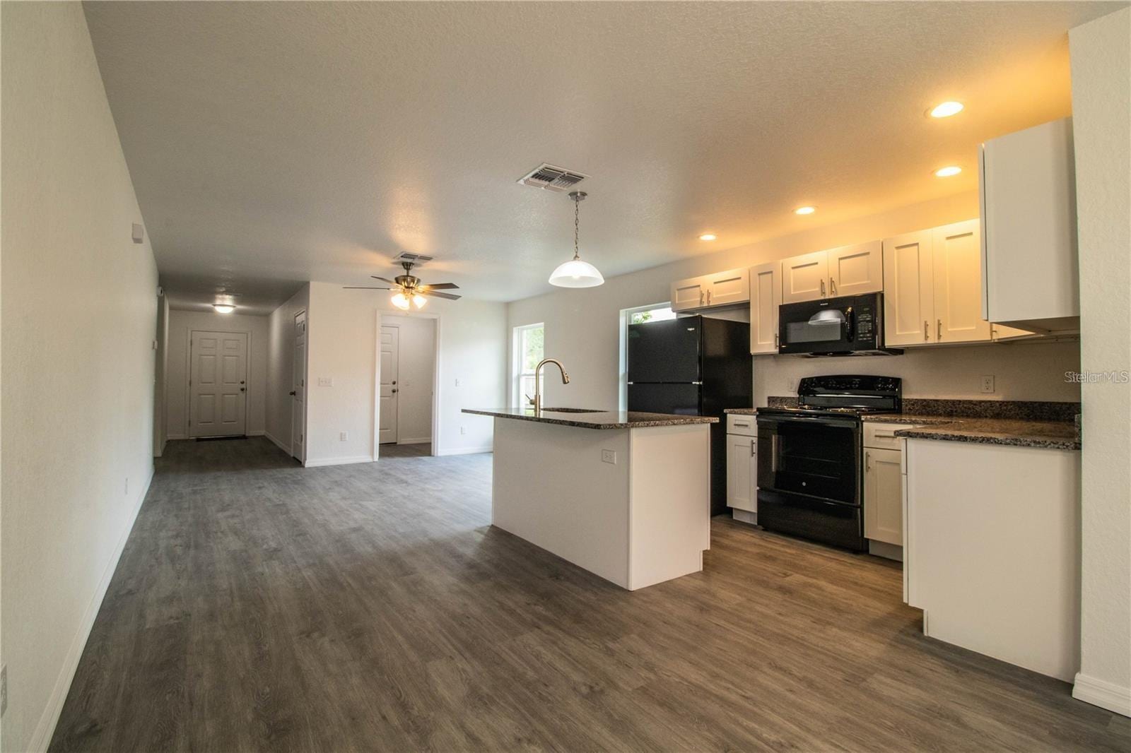 1437 Amos Ave photo 5