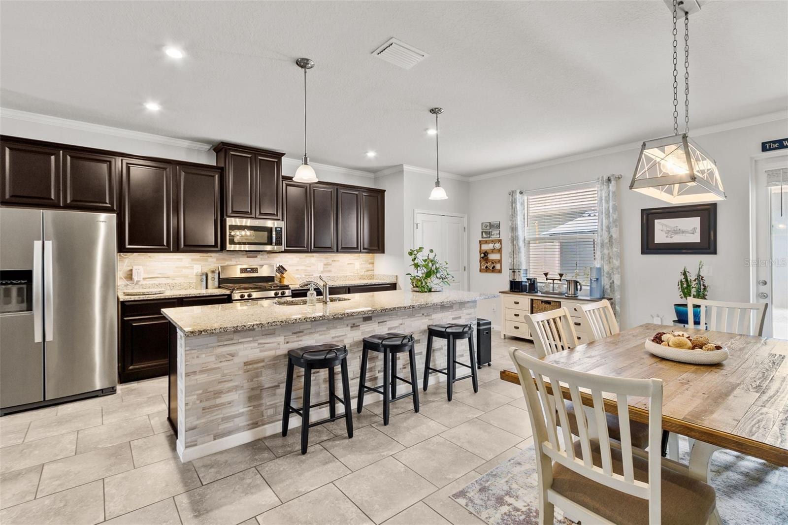 2421 Hearth Dr photo 3