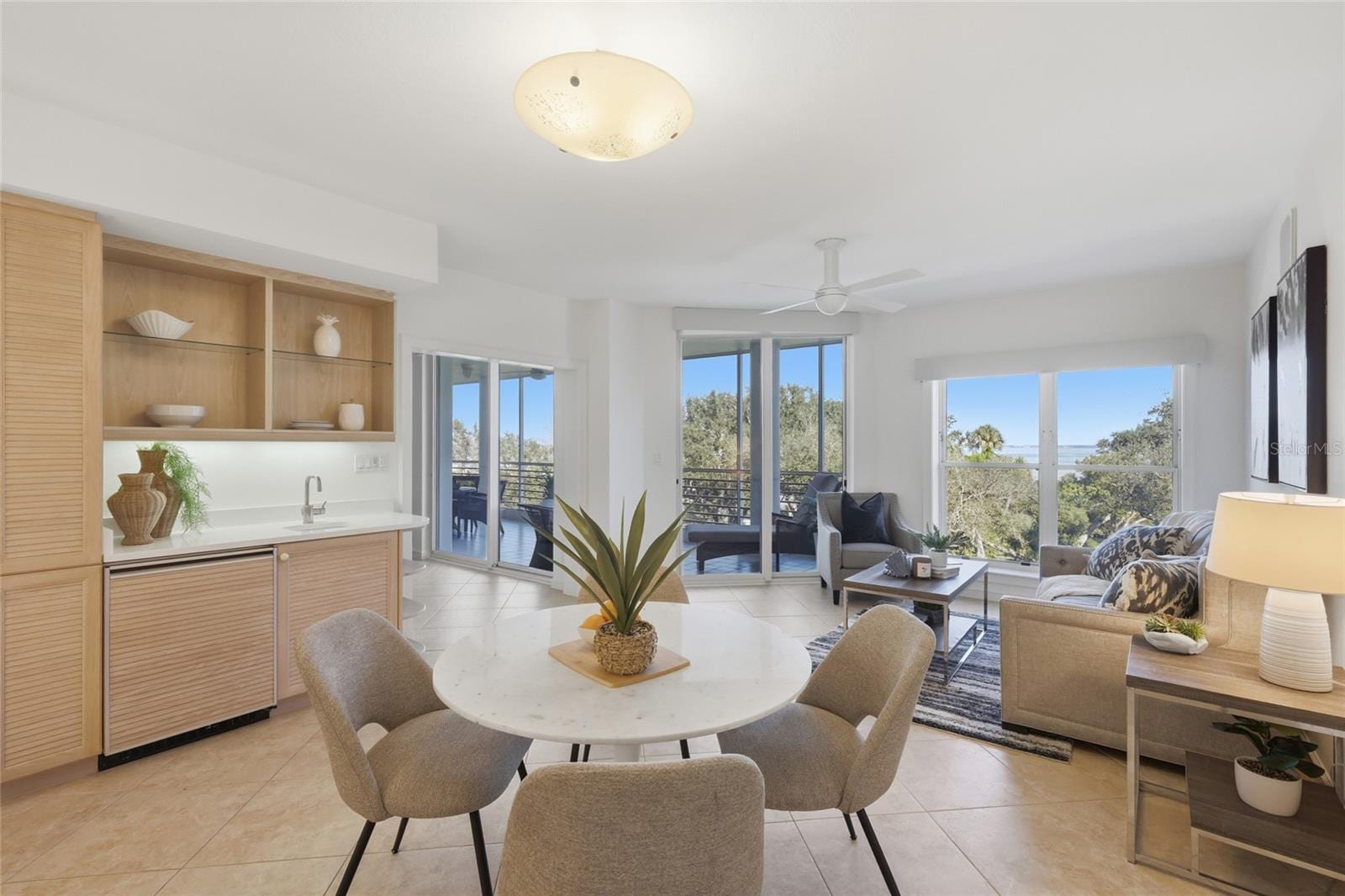 2550 Harbourside Dr #333 photo 4