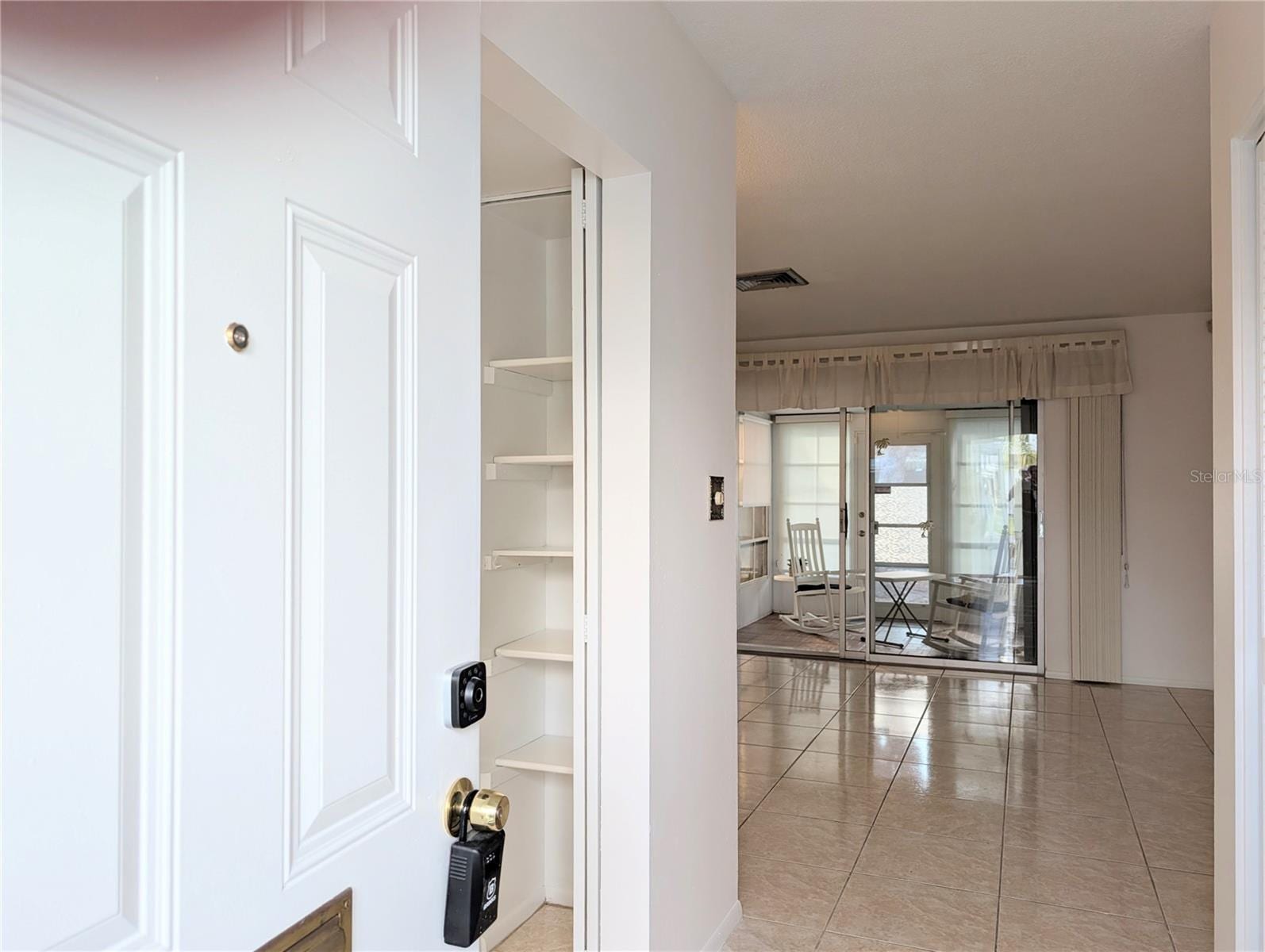 6031 Arlene Way photo 3