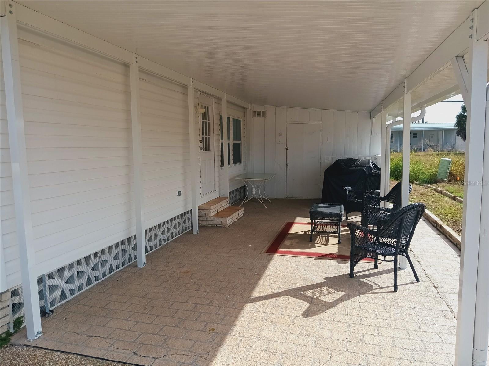 1580 Blind Brook Dr photo 5